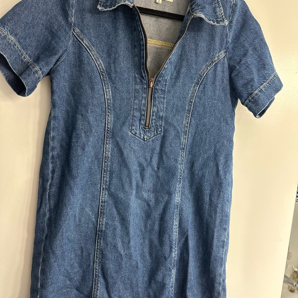 Stylish Blue Denim Dress - Picture 5 of 9